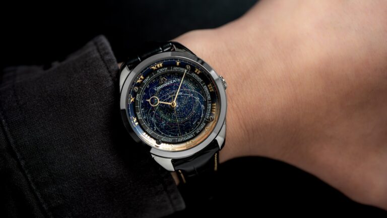 明け方を表現した特別な星座盤腕時計｜限定200本のコスモサイン『AO4011-07M』が魅せる美しさとは？
