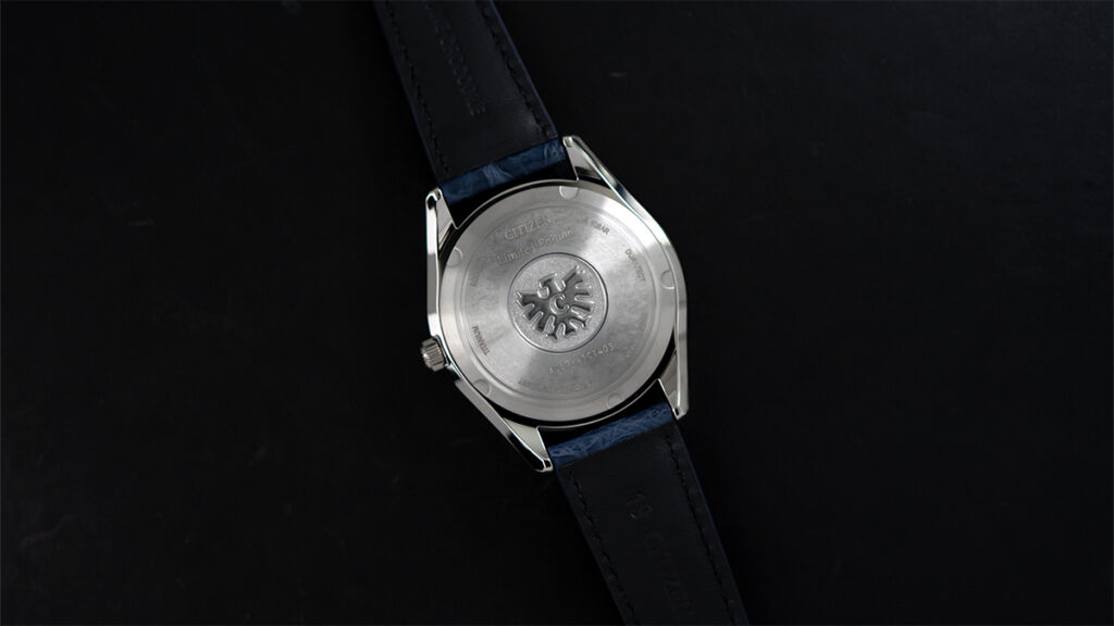 シチズン AQ4100-22Lの裏蓋