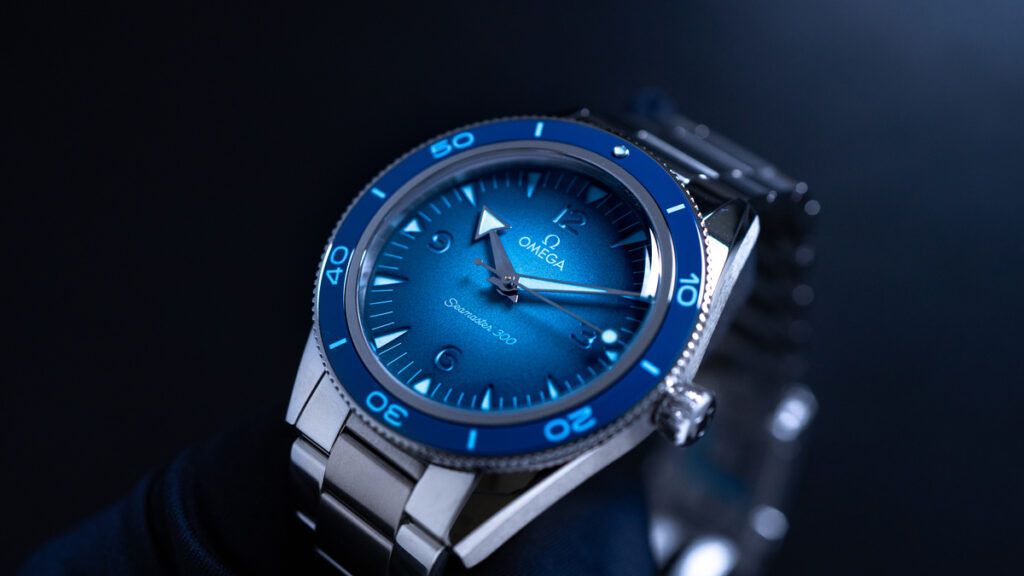 234.30.41.21.03.002のベゼル