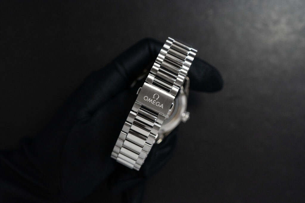 220.10.38.20.12.001のブレスレット