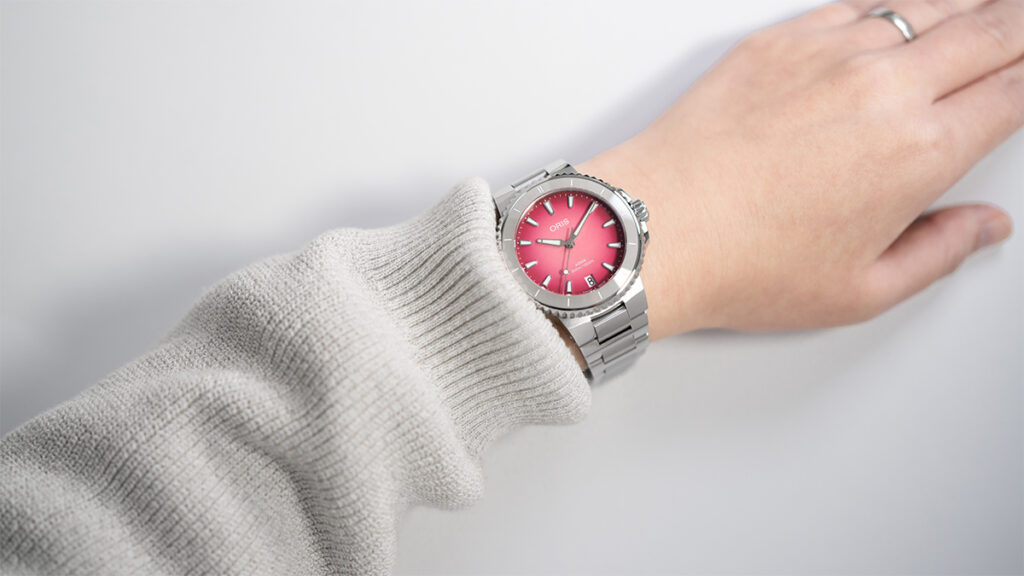 オリス 01-733-7792-4158-07-8-19-05Pのリストショット