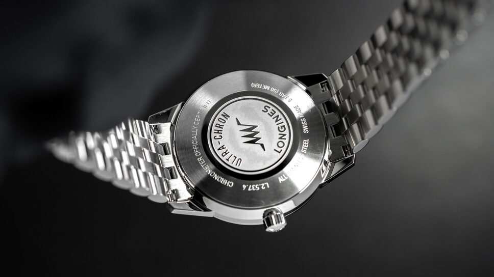 L2.537.4.72.6のケースバック