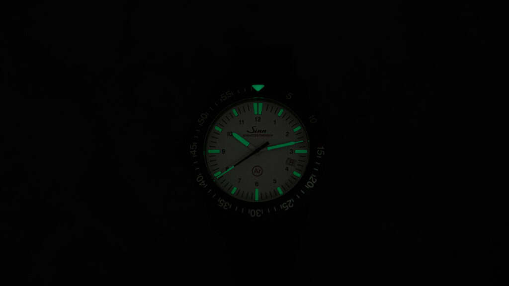 EZM 3 S Wの夜光塗料