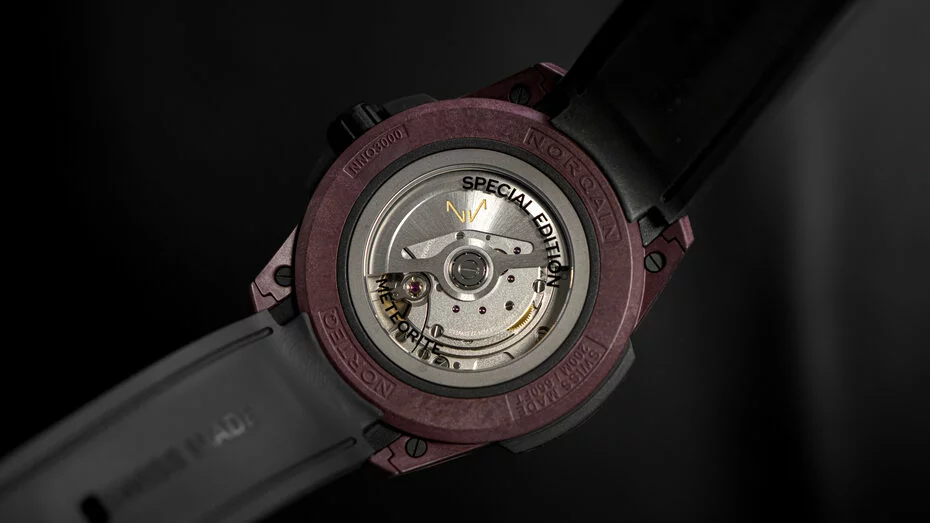 N3000.21Q47.M02のケースバック