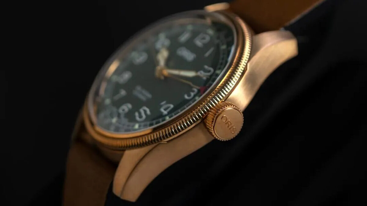 01 754 7741 3167-07 5 20 58BRのリューズ