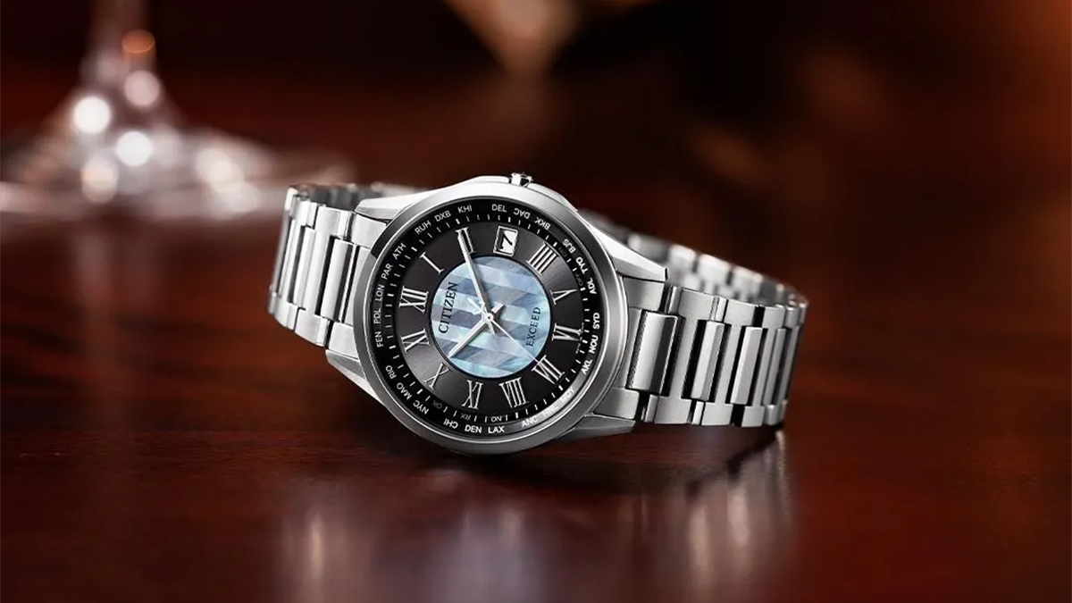 シチズン CB1110-70Wのケース全貌