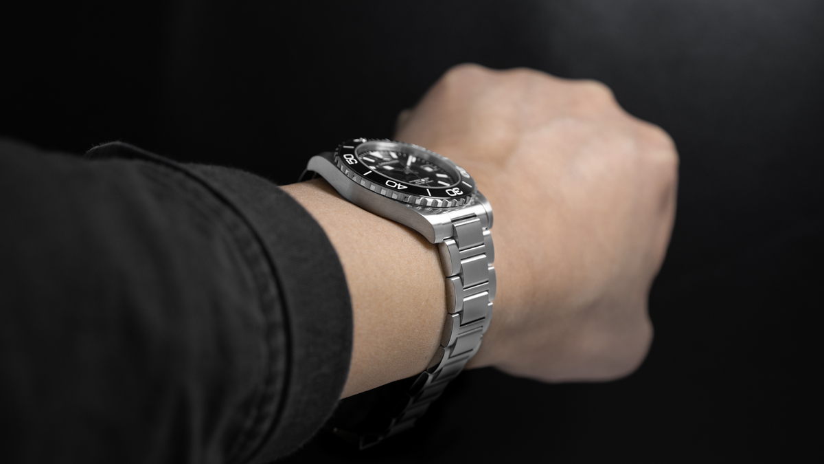 新ハイドロコンクエストのケース厚