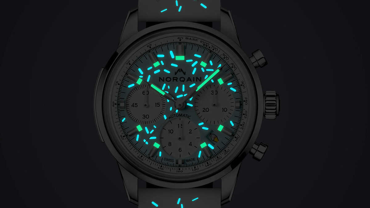 N2201.19S04.A01の夜光塗料