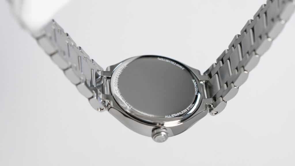 L8.142.4.97.6のケースバック