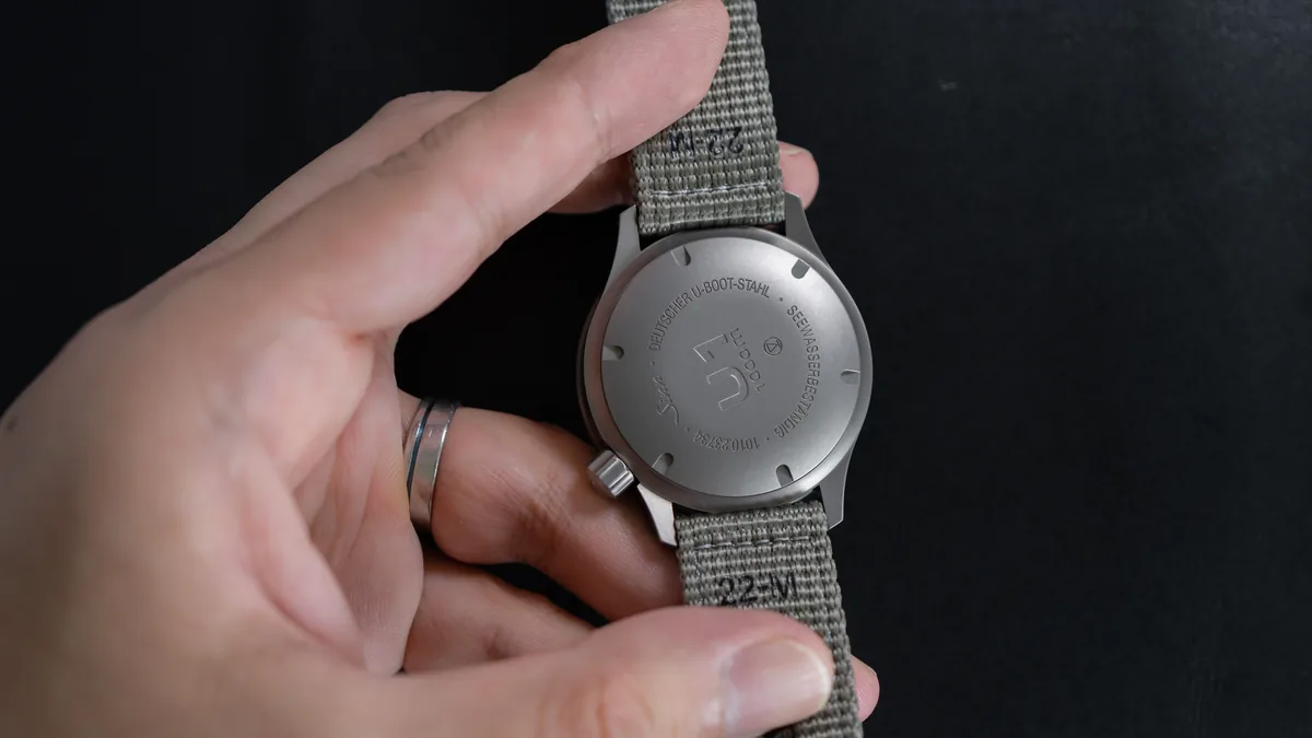 Sinn U1裏蓋のドイツ潜水艦鋼刻印