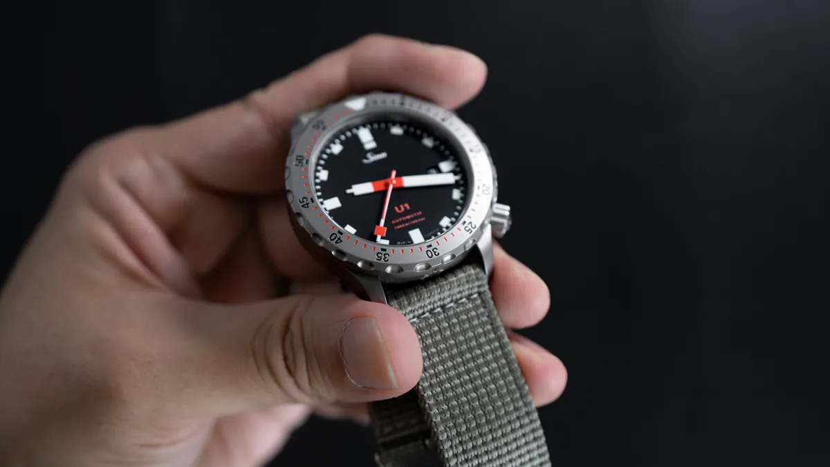 Sinn U1のテギメント加工ベゼル