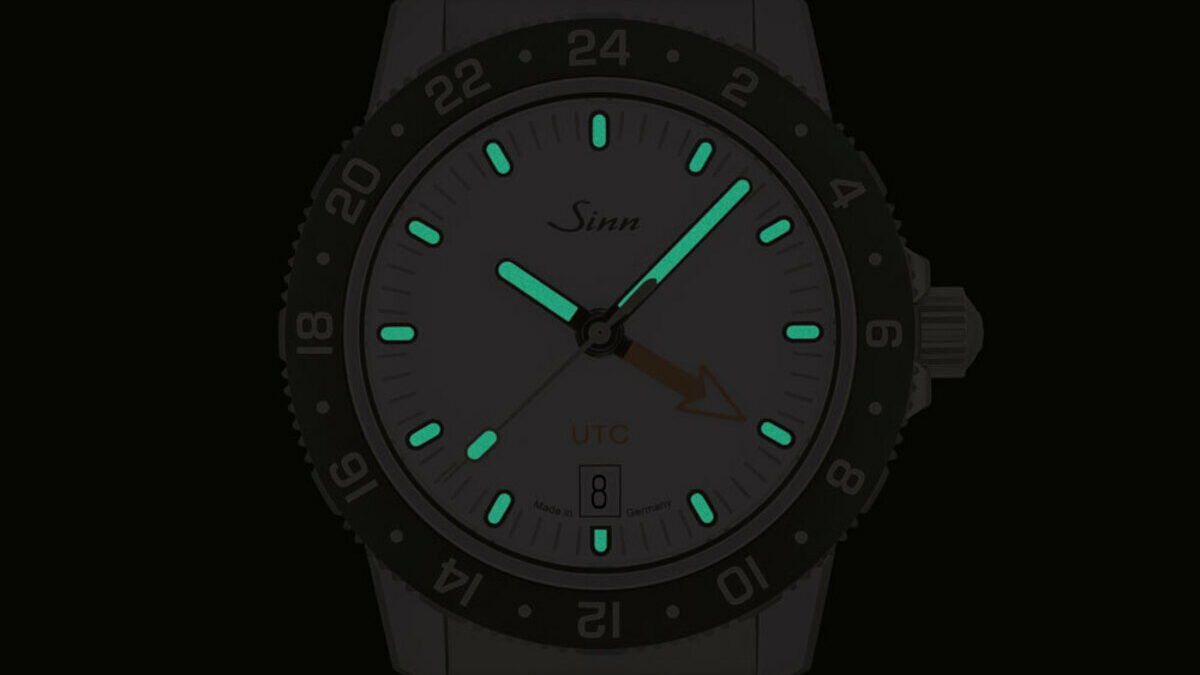 105.ST.SA.UTC.Wの夜光素材